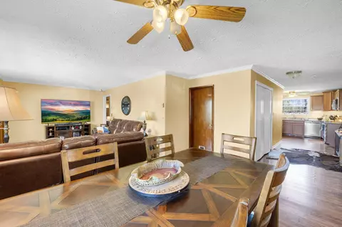 Dining - 1563 Senator Cir, Talbott, TN 37877 photo 3 of 3