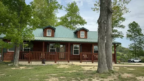 2119 Ted Moore Rd, Dandridge, TN 37725