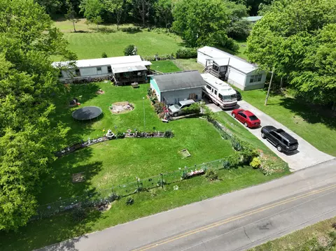 1322 Sager Rd, Dandridge, TN 37725