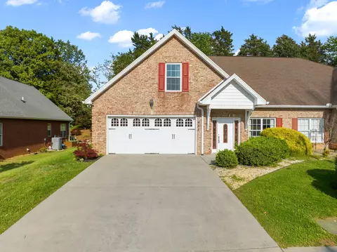 451 Lochmere Dr, Morristown, TN 37814
