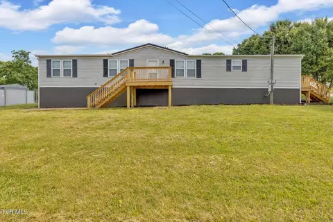 558 Green Hill Rd, Dandridge, TN 37725