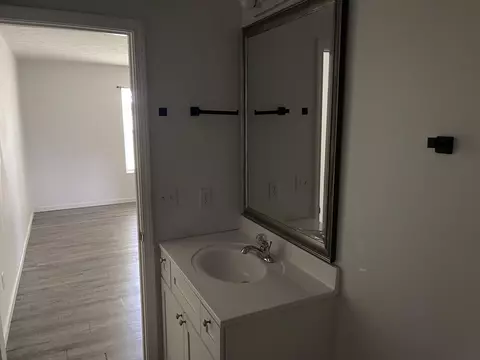 Bath - 784 Parsonage Rd, White Pine, TN 37890 photo 2 of 3
