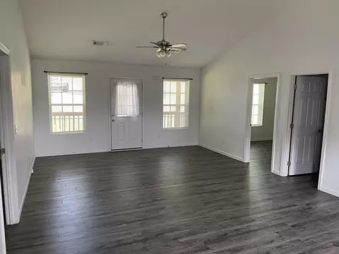Living - 784 Parsonage Rd, White Pine, TN 37890 photo 2 of 2