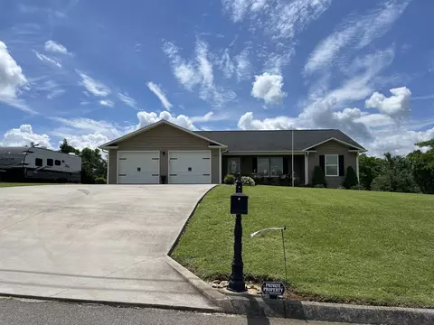 122 Florence Cir, Dandridge, TN 37725