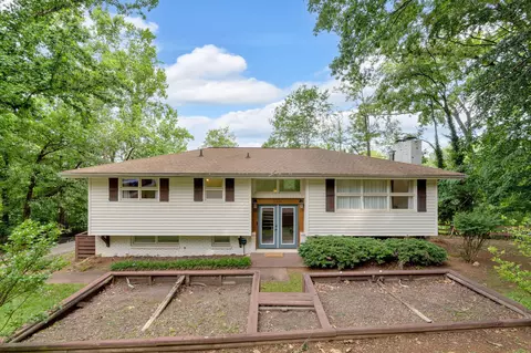 2306 Mountain Dr, Kingsport, TN 37664