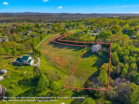 800 Claudette Dr, Talbott, TN 37877 photo 2