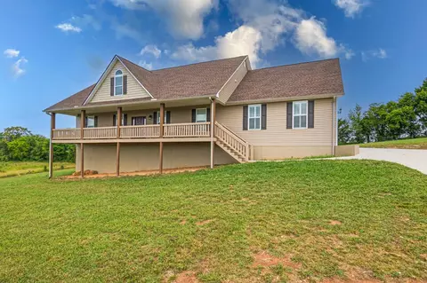 1275 Valley Home Rd, Dandridge, TN 37725