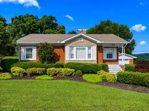 1011 Mcfarland St, Morristown, TN 37814