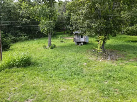 1907 Vardy Blackwater, Sneedville, TN 37869