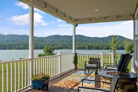 Exterior - 223 Masters Ln, Bean Station, TN 37708 photo 3 of 9