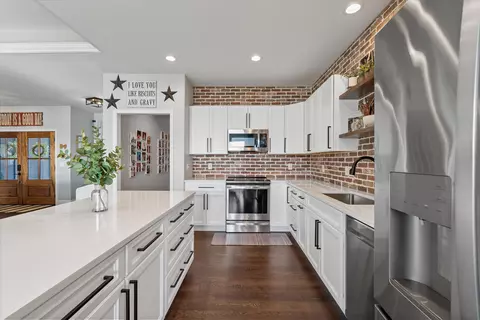 Kitchen - 223 Masters Ln, Bean Station, TN 37708 photo 3 of 5