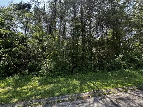 1995 Bluebird Cir, Morristown, TN 37814