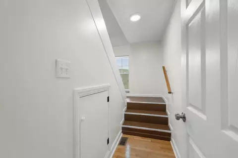 Entry Way - 993 Lakeshore Rd, Talbott, TN 37877 photo 2 of 5