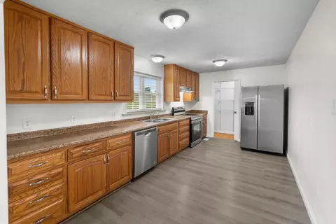 Kitchen - 993 Lakeshore Rd, Talbott, TN 37877 photo 1 of 1