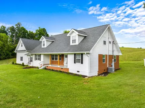 Exterior - 993 Lakeshore Rd, Talbott, TN 37877 photo 3 of 7