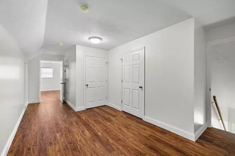 Entry Way - 993 Lakeshore Rd, Talbott, TN 37877 photo 3 of 5