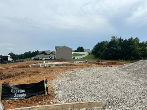 2003 H Mack Ln, Morristown, TN 37813