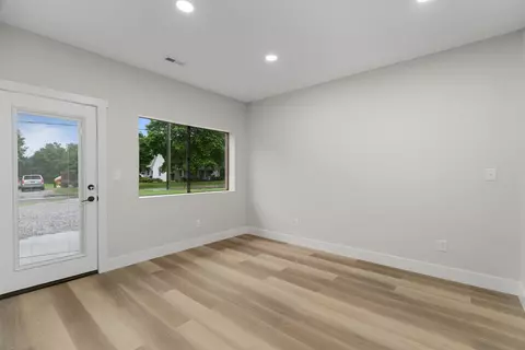 Living - 692 Talbott Kansas Rd, Talbott, TN 37877 photo 6 of 6