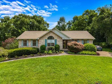 822 Osprey Dr, Morristown, TN 37814