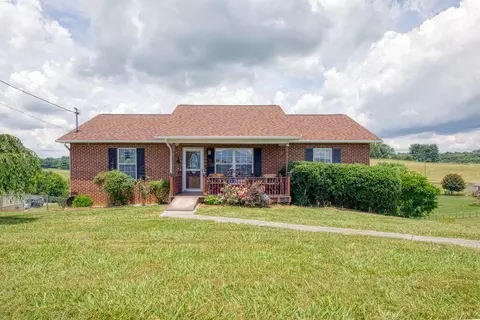1760 Goddard Ln, Dandridge, TN 37725