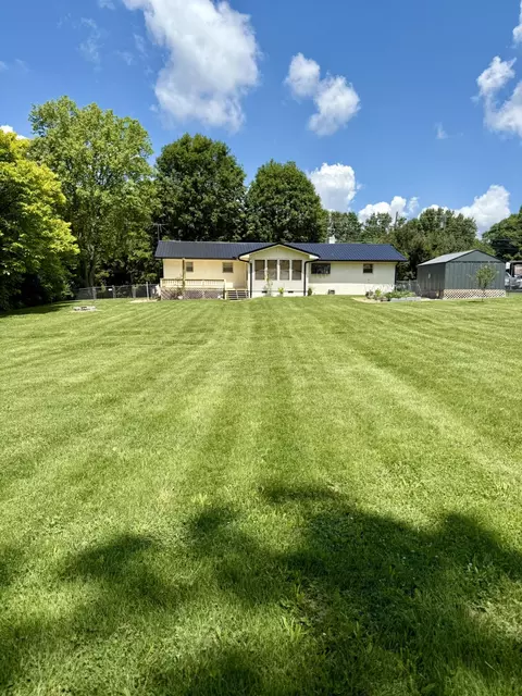 Exterior - 1169 E Old Andrew Johnson Hwy, Talbott, TN 37877 photo 4 of 6