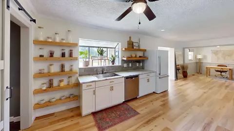 Kitchen - 1169 E Old Andrew Johnson Hwy, Talbott, TN 37877 photo 2 of 2