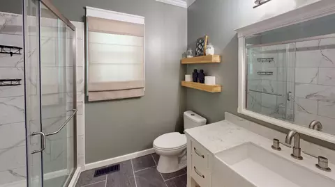 Bath - 1169 E Old Andrew Johnson Hwy, Talbott, TN 37877 photo 1 of 2