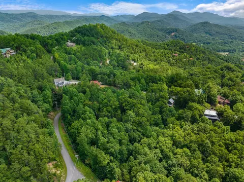 1005 Laurel Rd, Townsend, TN 37882