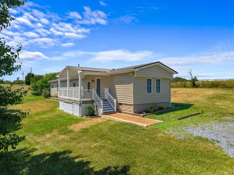 381 Robertson Creek Rd, Bulls Gap, TN 37711