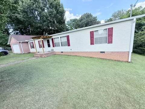 4548 Cherokee Dr, Strawberry Plains, TN 37871