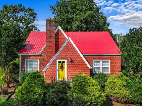 3004 Vine St, White Pine, TN 37890