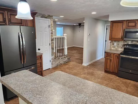 7025 Mayfair St, Talbott, TN 37877 photo 8