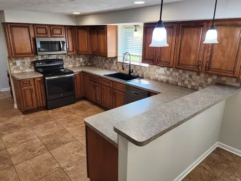 7025 Mayfair St, Talbott, TN 37877 photo 11