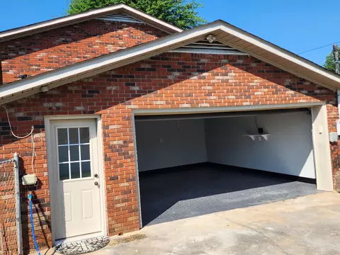 7025 Mayfair St, Talbott, TN 37877 photo 3