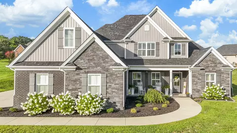 403 Cummings Ct, Morristown, TN 37814