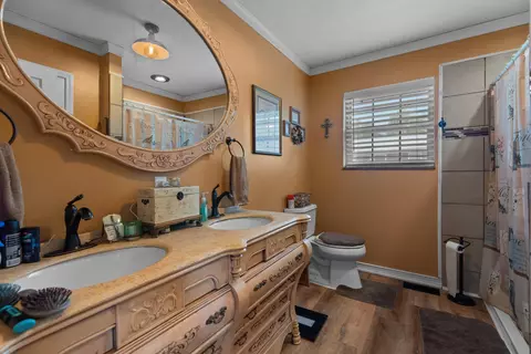 Bath - 223 Clearview Dr, Bean Station, TN 37708 photo 1 of 3