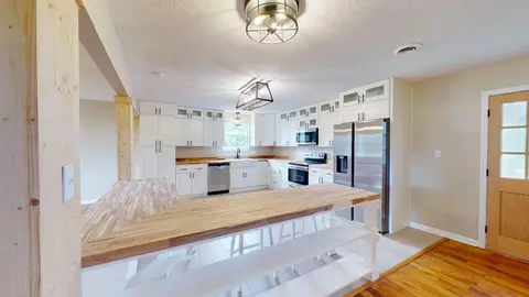 Kitchen - 514 Phyllis Cir, Talbott, TN 37877 photo 1 of 4