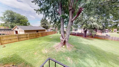 Exterior - 514 Phyllis Cir, Talbott, TN 37877 photo 6 of 8
