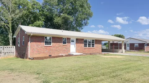 120 Birdie Dr, Rogersville, TN 37857