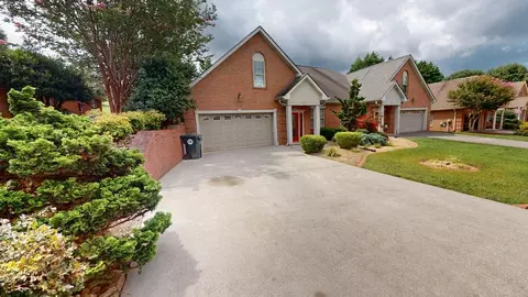 376 Lochmere Dr, Morristown, TN 37814