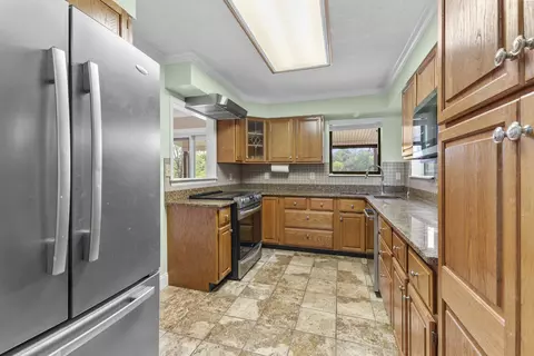 Kitchen - 7713 Melanie Cir, Talbott, TN 37877 photo 3 of 3