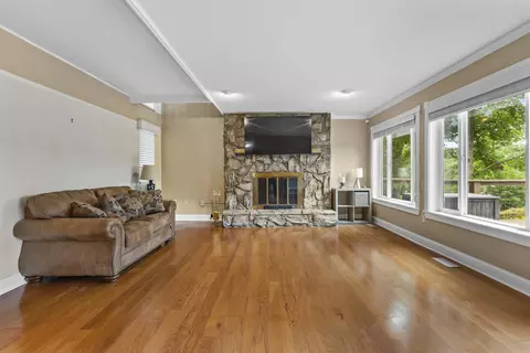 Living - 7713 Melanie Cir, Talbott, TN 37877 photo 1 of 5