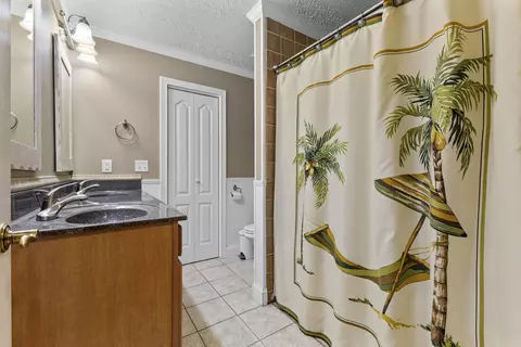Bath - 7713 Melanie Cir, Talbott, TN 37877 photo 3 of 4