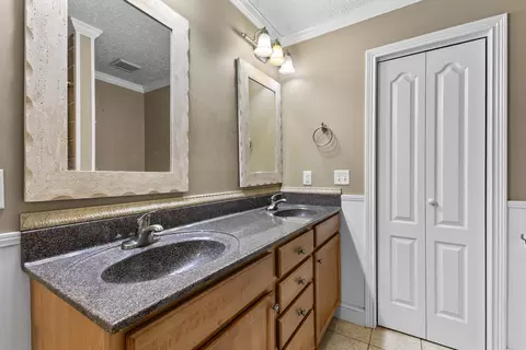 Bath - 7713 Melanie Cir, Talbott, TN 37877 photo 4 of 4