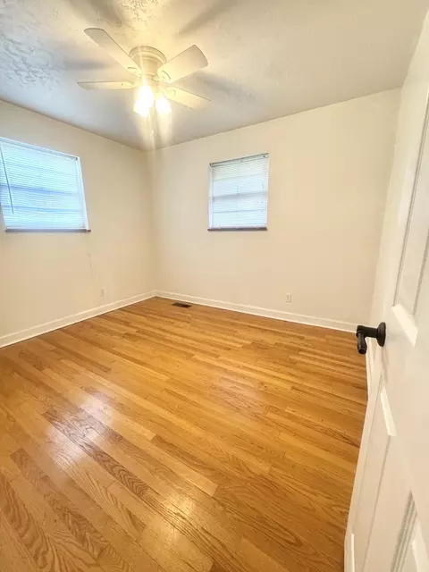 Bedroom - 2133 Titus Dr, Talbott, TN 37877 photo 4 of 5