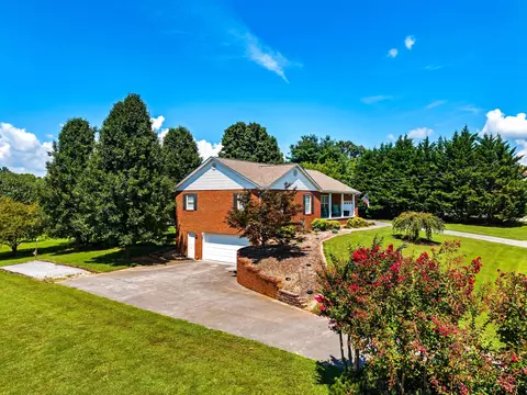 502 Barbara Dr, Talbott, TN 37877 photo 2