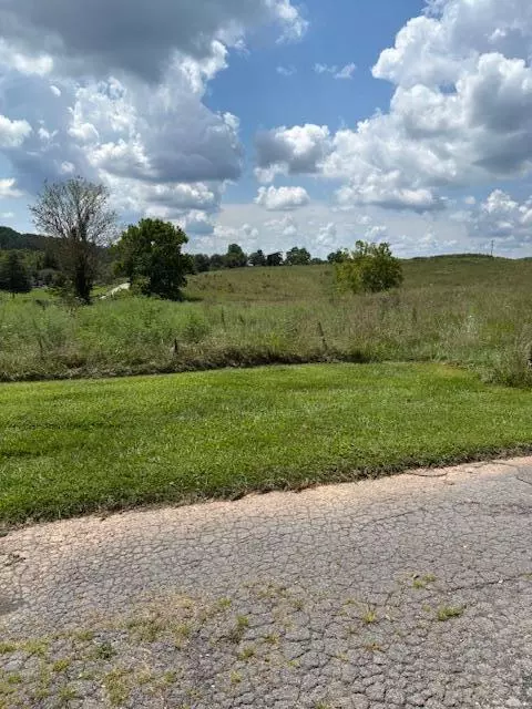 3870 Clinch Valley Rd, Thorn Hill, TN 37881