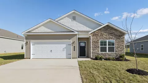5065 Lost Creek Dr, Morristown, TN 37813