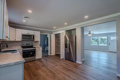 Kitchen - 305 Chandler Rd, Limestone, TN 37681 photo 3 of 3