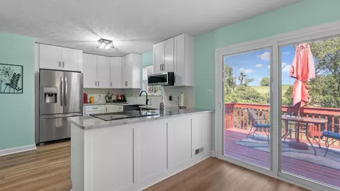 Kitchen - 8020 W Pointe Dr, Talbott, TN 37877 photo 1 of 3